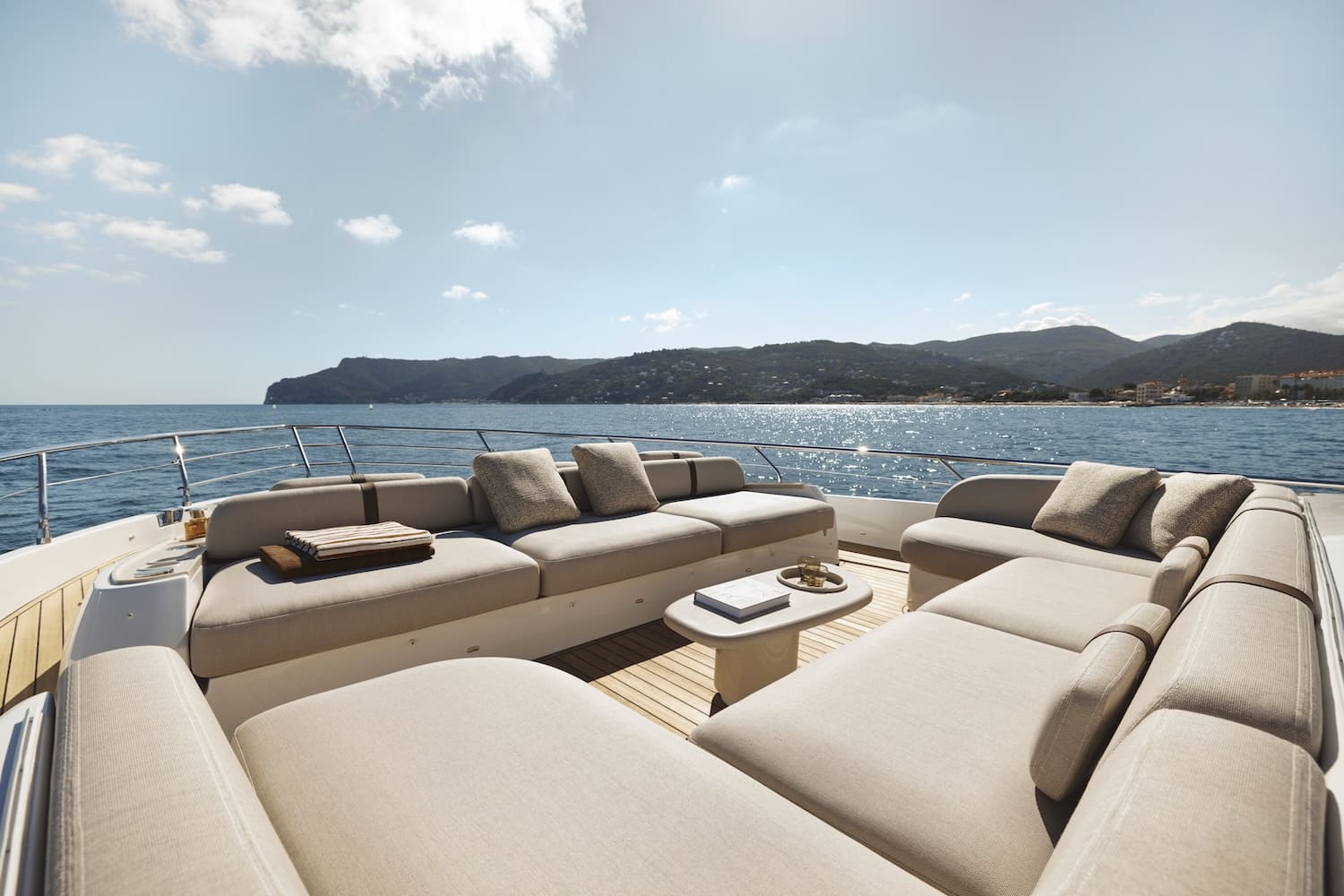 AZIMUT AZIMUT - Flybridge 82 - Outside