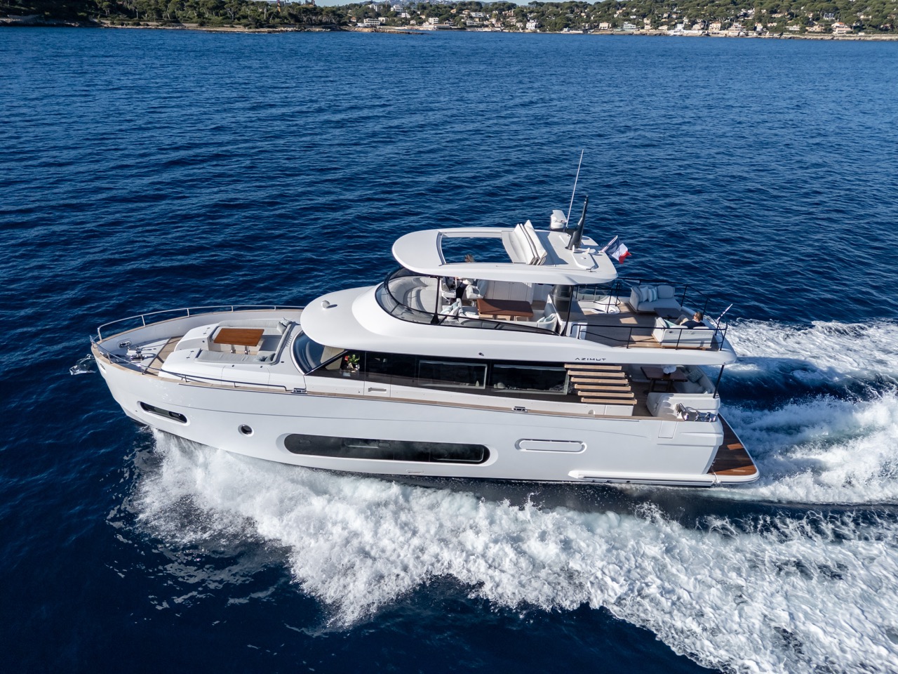 AZIMUT - MAGELLANO 66